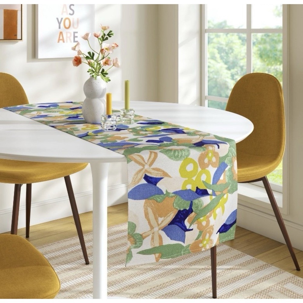 NEW Multi Color Floral Print Table Runner 14x72  Poly Cotton Room Essentials NWT